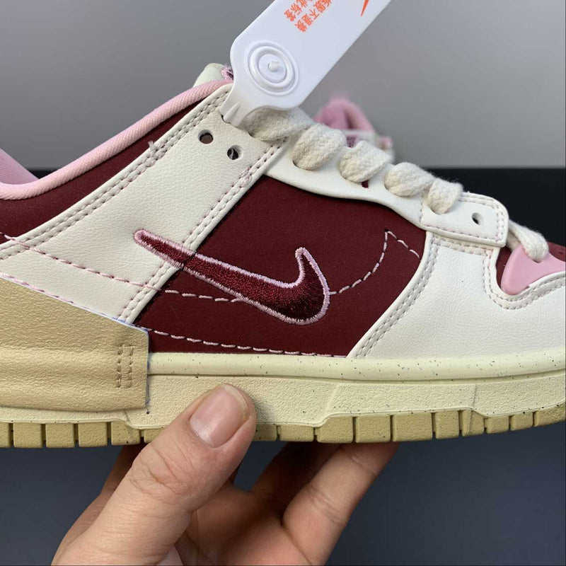 Dunk Low - Disrupt 2 Valentine's Day