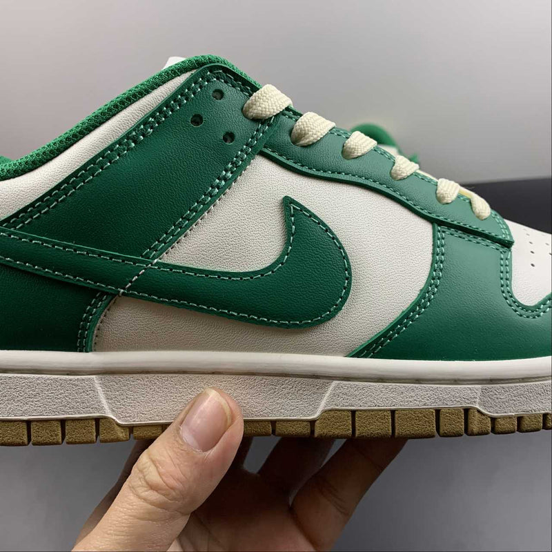 Dunk Low - Malachite University Gold