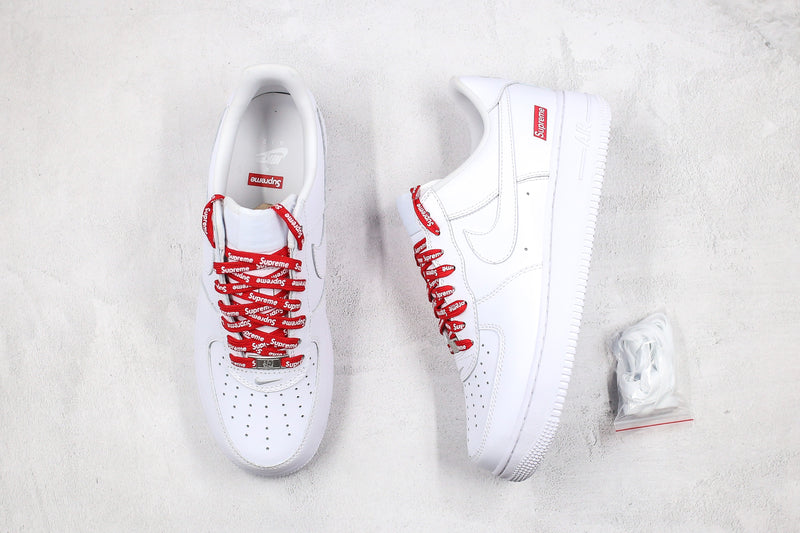 Air Force 1 Low x Supreme White