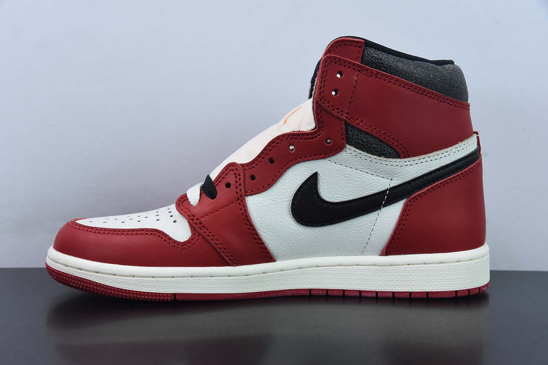 Air Jordan 1 - Chicago Lost & Found