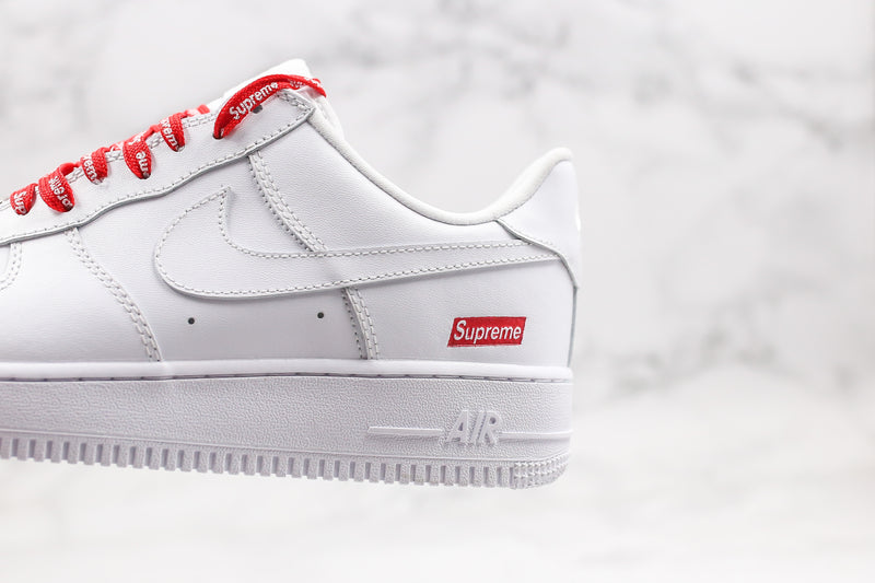 Air Force 1 Low x Supreme White