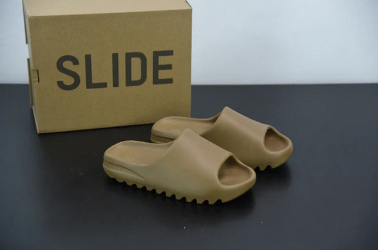 Yeezy Slide - Earth Brown