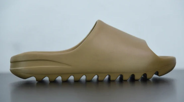 Yeezy Slide - Earth Brown