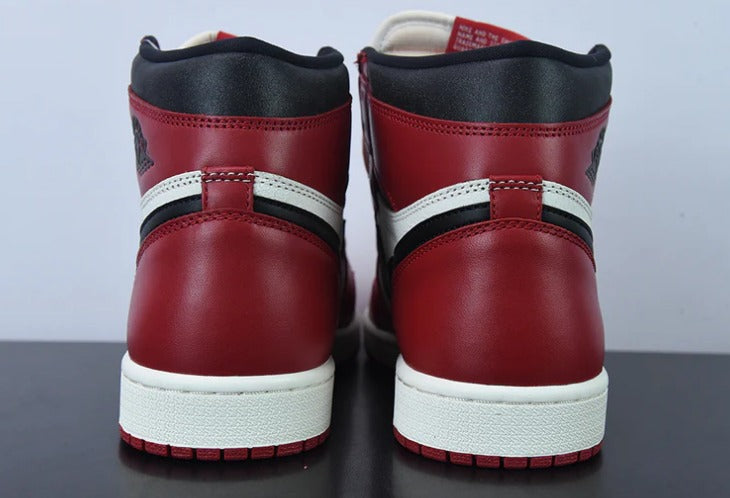 Air Jordan 1 - Chicago Lost & Found