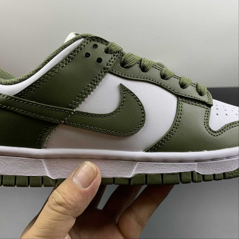 Dunk Low - Medium Olive