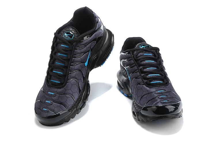 Black and blue nike air best sale max plus