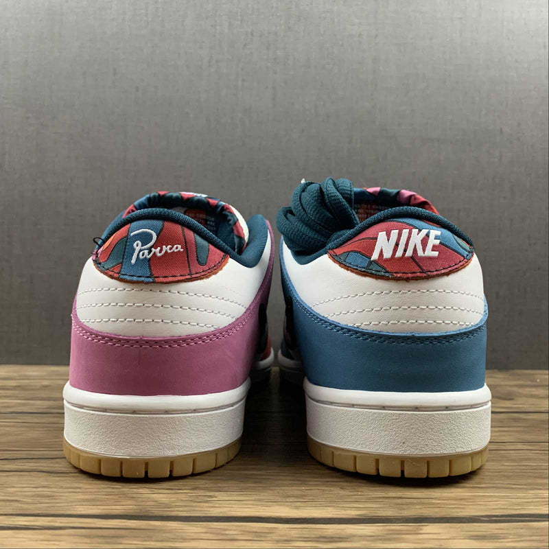 Dunk Low - Parra (Friends & Family)