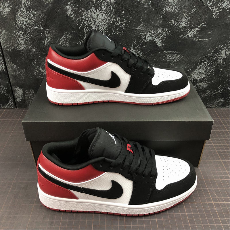 Jordan 1 Low - Black Toe