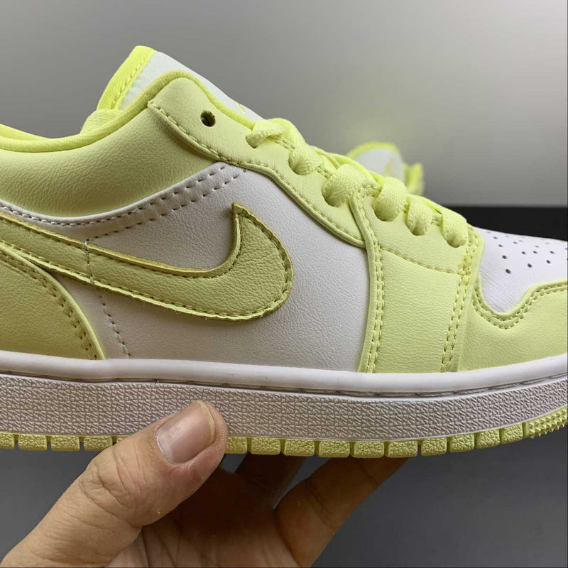 Air Jordan 1 Low - Lemonade