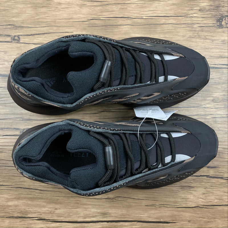 Yeezy Boost 700 - Brown