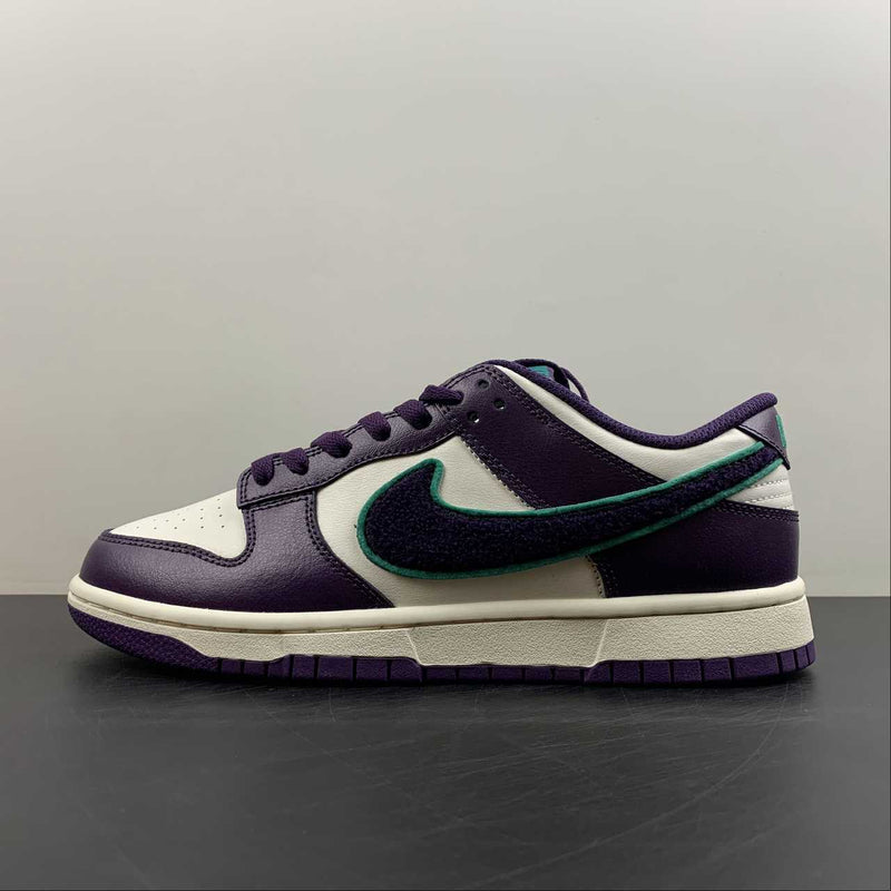 Dunk Low - Chenille Swoosh Sail Grand Purple