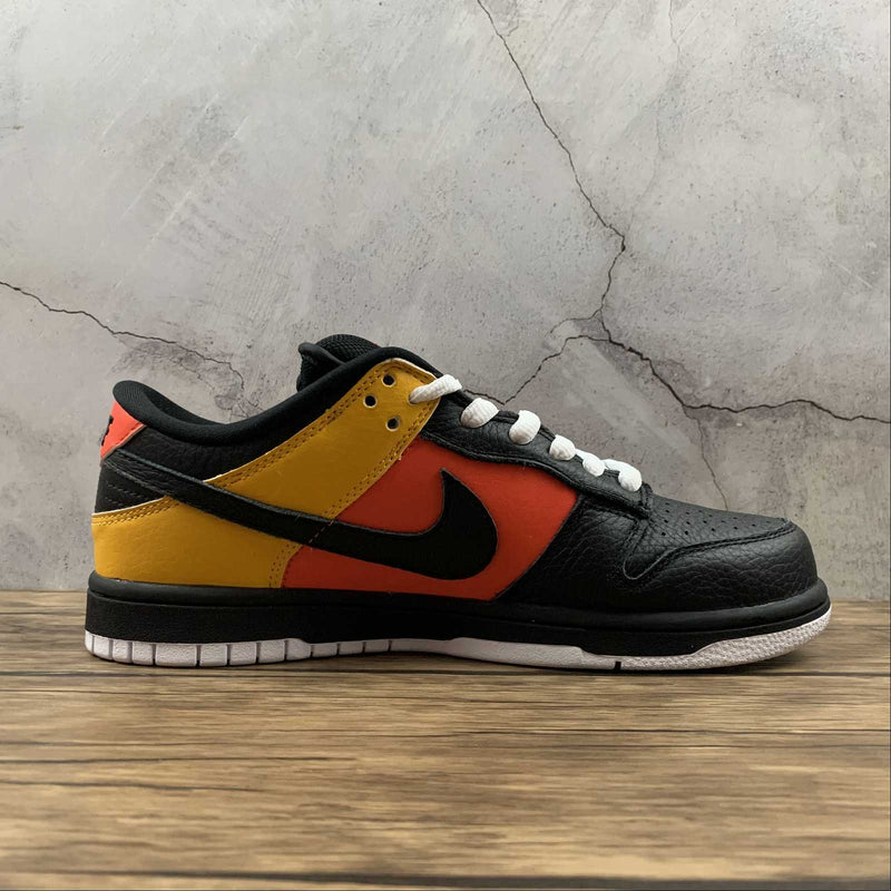 Dunk Low - Raygun