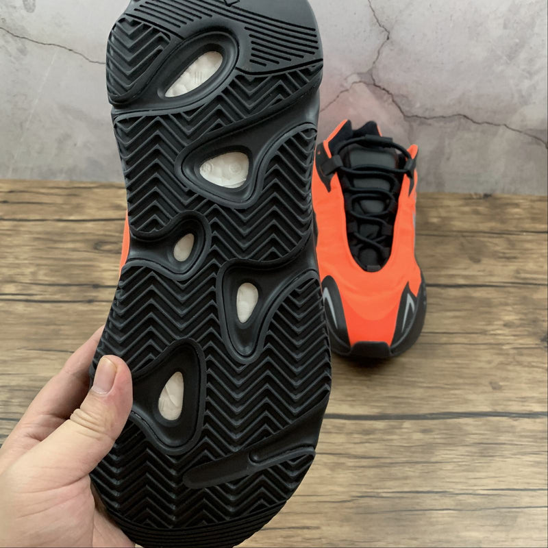 Yeezy Boost 700 - MNVN Orange