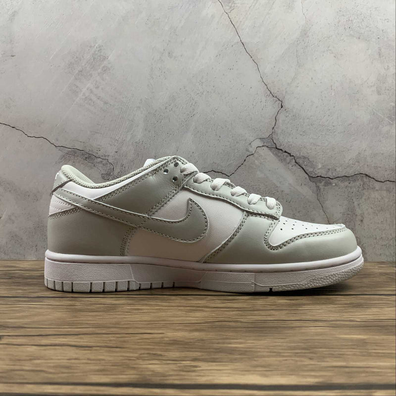 Dunk Low - Photon Dust