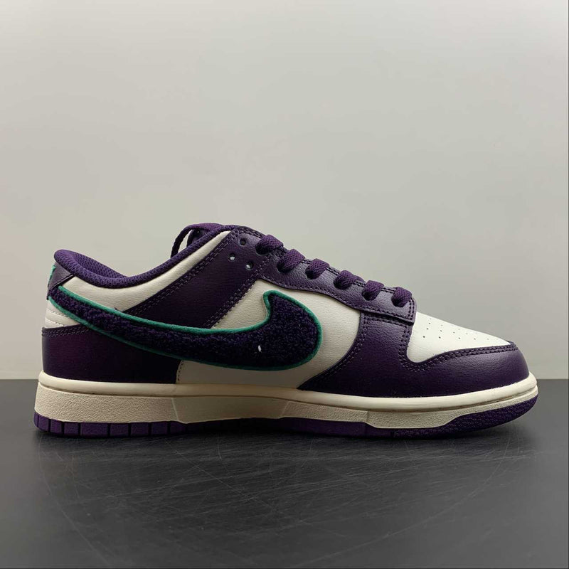 Dunk Low - Chenille Swoosh Sail Grand Purple