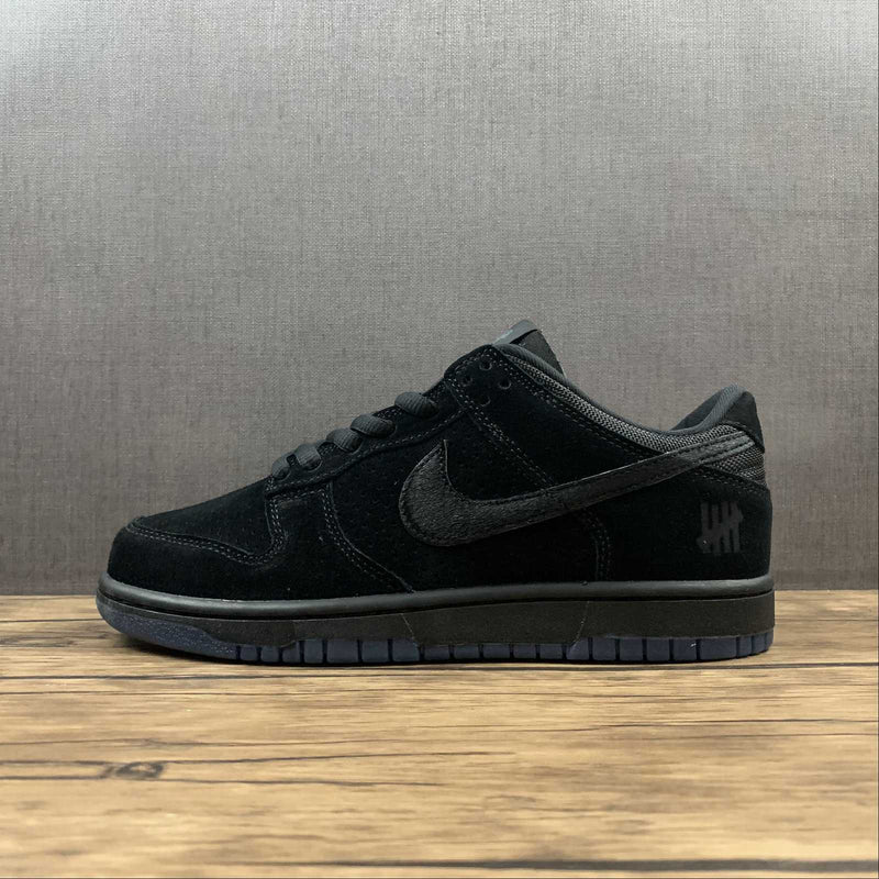 Dunk Low - SP Undefeated 5 On It Black