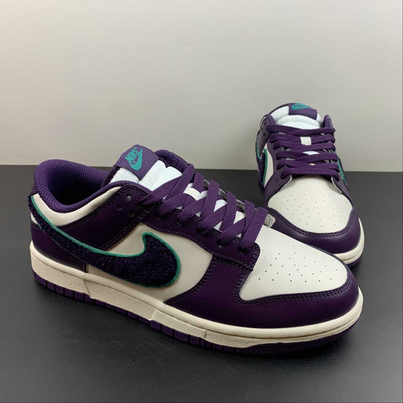 Dunk Low - Chenille Swoosh Sail Grand Purple