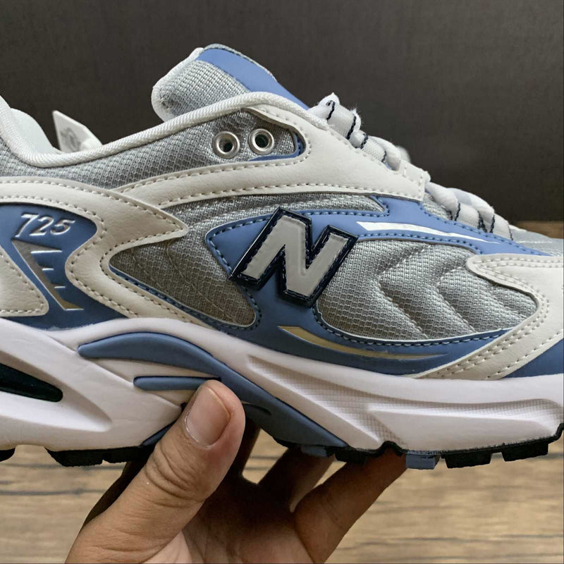 New Balance 725 - Silver Blue