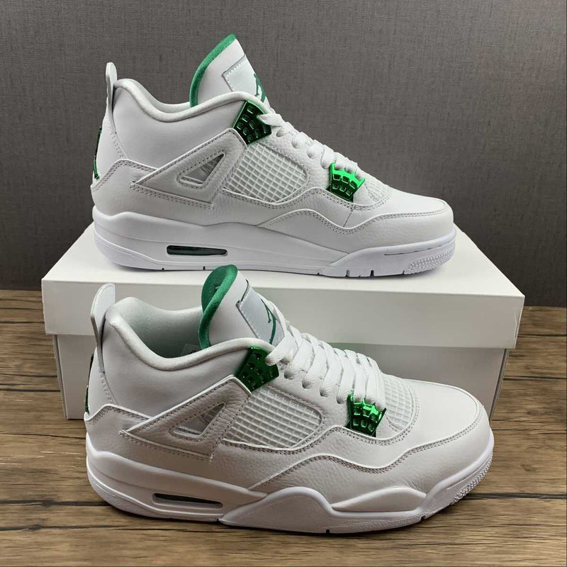 Air Jordan 4 - Metallic Green