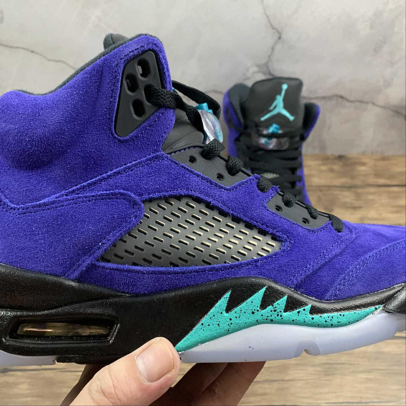 Air Jordan 5 - Alternate Grape