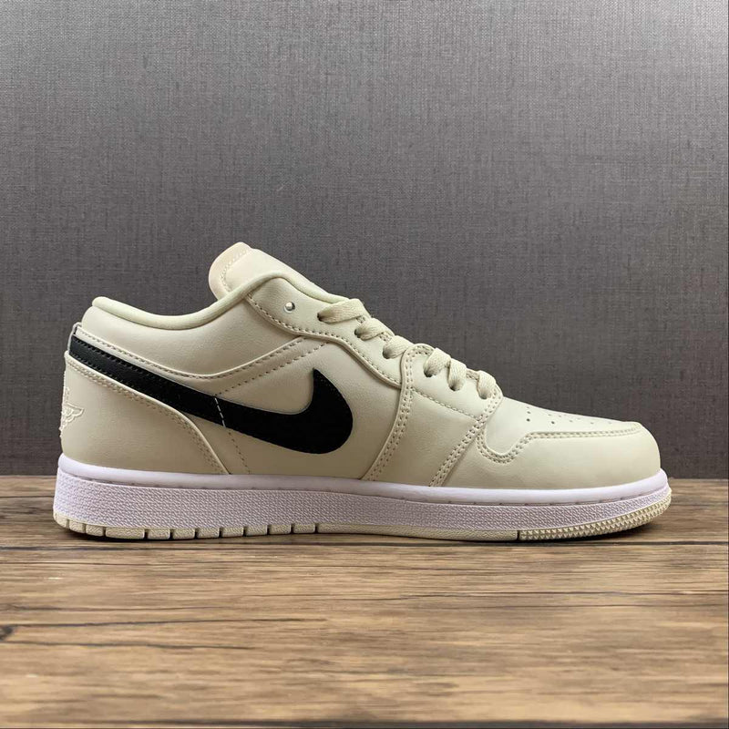 Air Jordan 1 - Coconut Milk