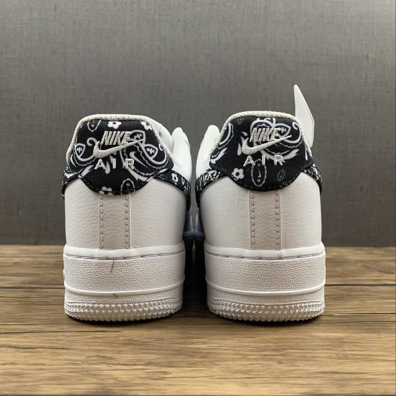 Air Force 1 - Black Paisley