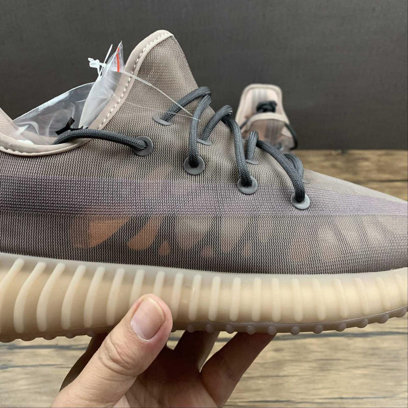 Yeezy Boost 350 V2 - Mono Mist