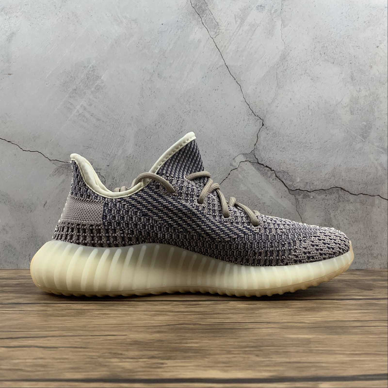 Yeezy Boost 350 V2 - Ash Pearl