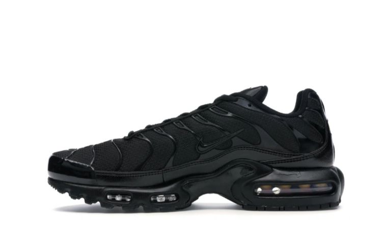 Air Max Plus - Triple Black