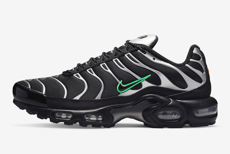 Air Max Plus - Phygital Matrix