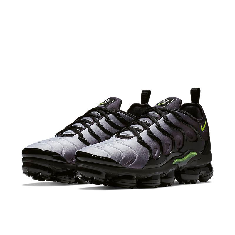 VaporMax Plus - Black Volt