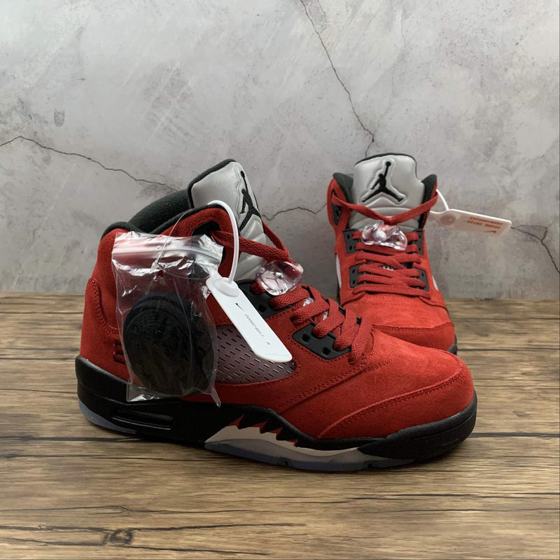 Air Jordan 5 - Raging Bull