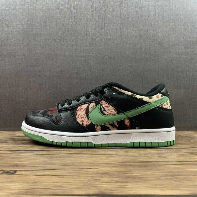 Dunk Low - Crazy Camo