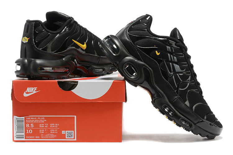 Nike air max plus sales swoosh