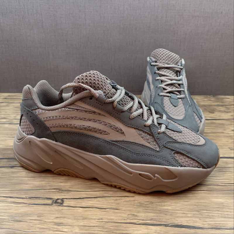 Yeezy Boost 700 - Mauve