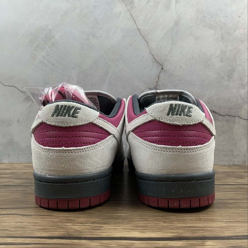 Dunk Low - Atmosphere Grey True Berry