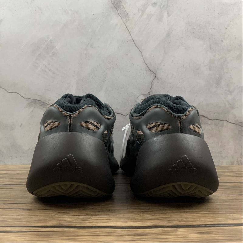 Yeezy Boost 700 - Brown